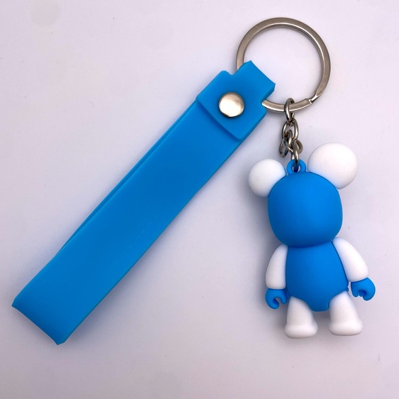 BLUE ASTRONAUT MOUSE | Bag Charm | Keychain (Brand New!) ✨ - Picture 4 of 5